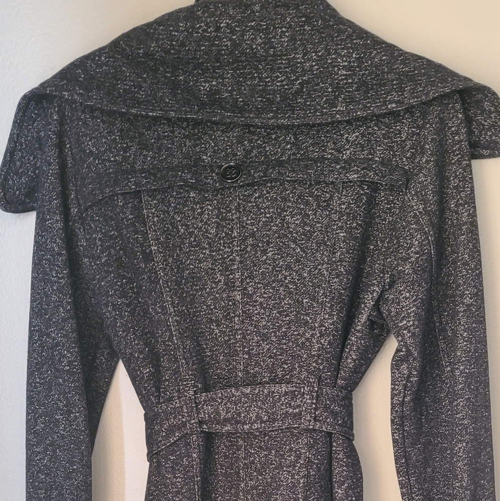 Jacket - Picture 2 of 4